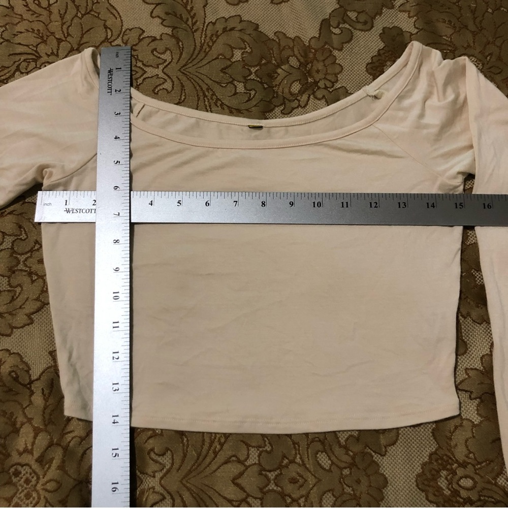 Top Lot of 2, Liz Claiborne polo crop blue AND off-shoulder crop ivory, Size S/M - Picture 13 of 14